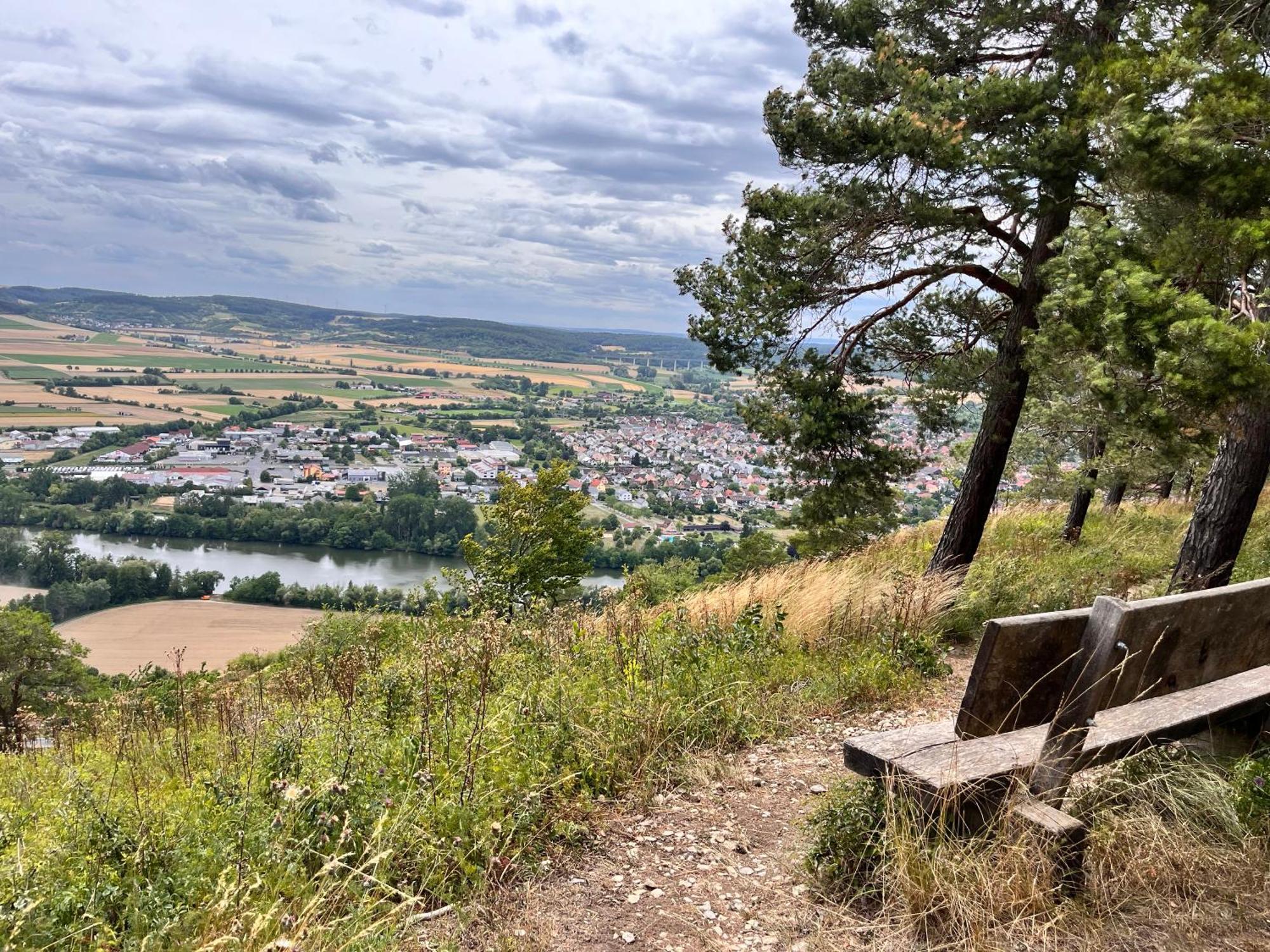 Ferienhaus Weinbergblick - Nahe Wuerzburg - 2 Schlafzimmer - Familienfreundlich - Terrasse Unterleinach Εξωτερικό φωτογραφία